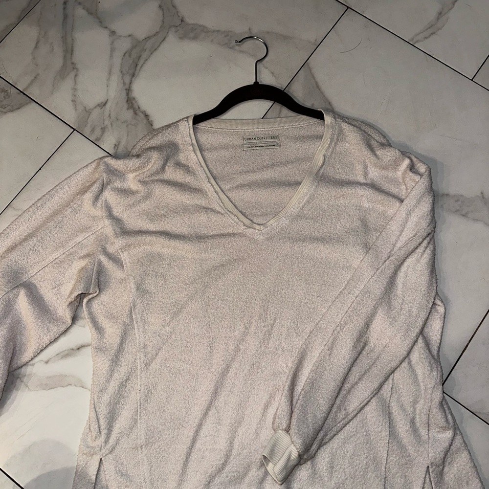 Urban Outfitters Gray Sweatshirt Long Sleeve Cozy Style